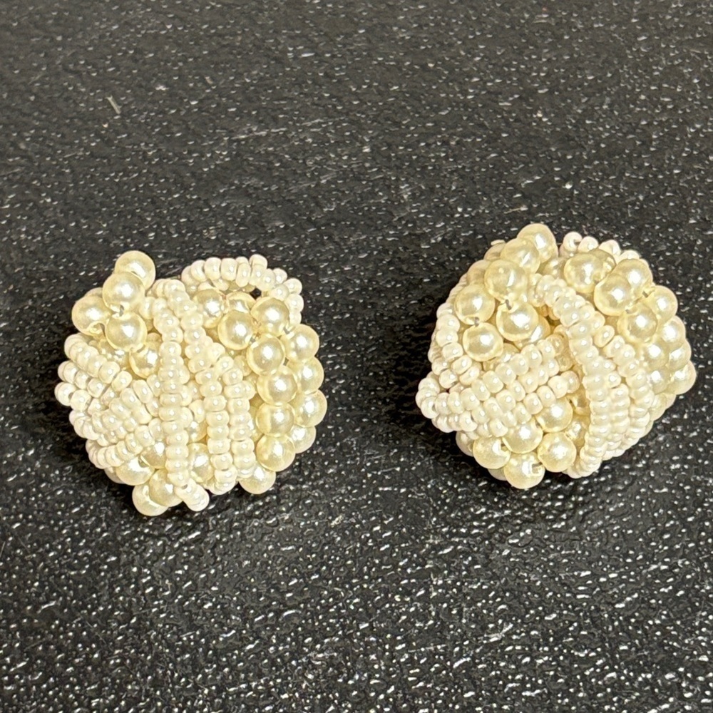Chunky Elegant Faux Pearl Cluster Earrings Pierced Vintage